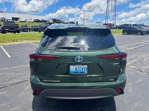 Cypress 2024 Toyota Highlander Hybrid XLE