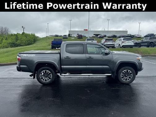 2022 Toyota Tacoma TRD Sport