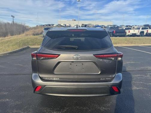 2022 Toyota Highlander XLE