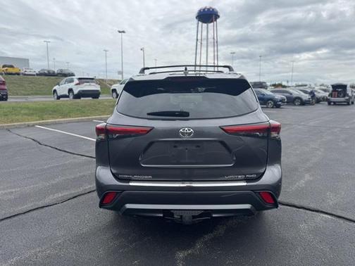 2023 Toyota Highlander Limited