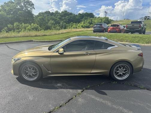 2018 INFINITI Q60 3.0T LUXE