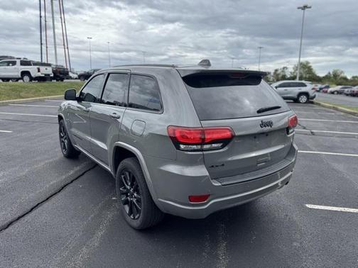 2020 Jeep Grand Cherokee Altitude