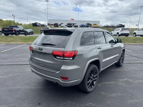 2020 Jeep Grand Cherokee Altitude