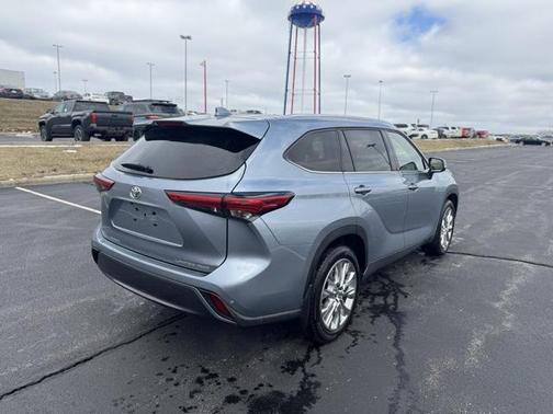 2023 Toyota Highlander Limited