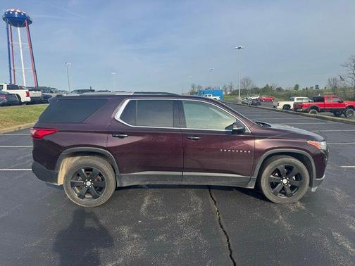Black Currant Metallic 2018 Chevrolet Traverse LT Leather