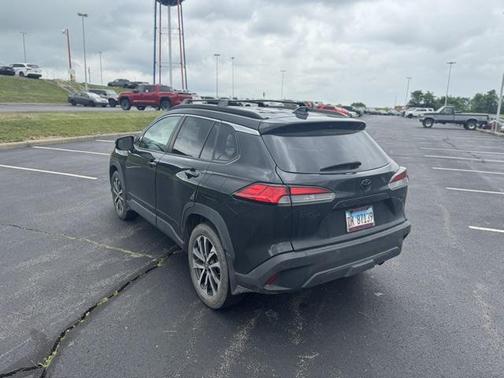 2022 Toyota Corolla Cross XLE