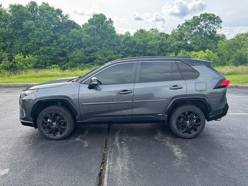 Magnetic Gray Metallic/Midnight Black Metallic 2022 Toyota RAV4 Hybrid SE
