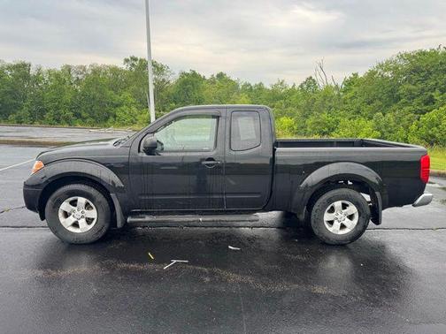 Super Black 2013 Nissan Frontier SV-I4