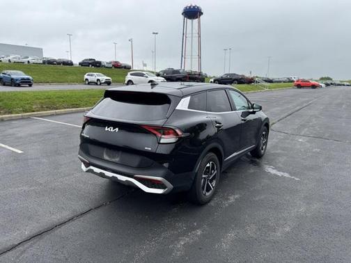 2023 Kia Sportage Hybrid LX