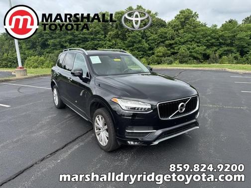 2017 Volvo XC90 T6 Momentum