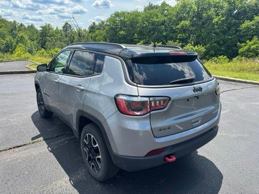 Billet Silver Metallic Clearcoat 2020 Jeep Compass Trailhawk