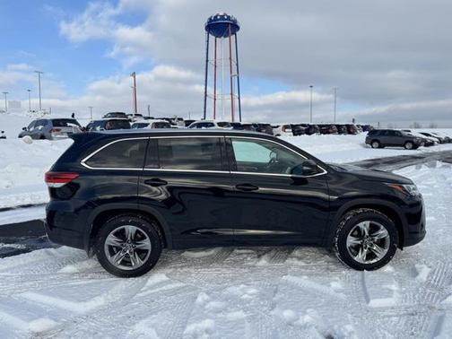 2019 Toyota Highlander Limited Platinum