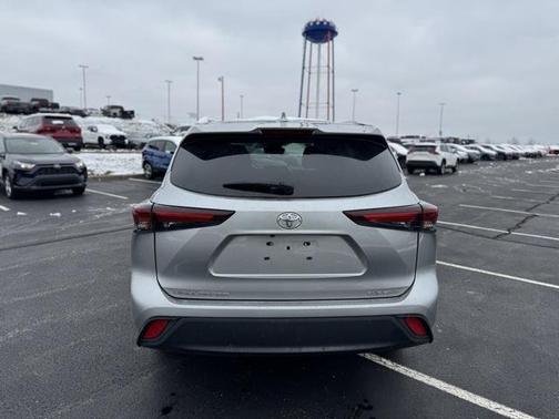 2024 Toyota Highlander XLE