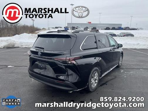 2024 Toyota Sienna XLE