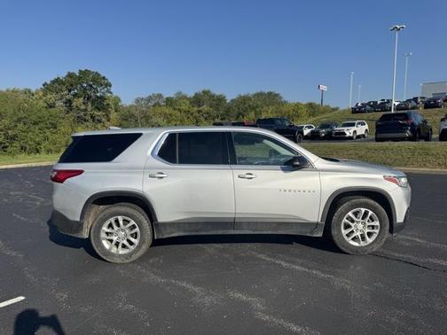 2021 Chevrolet Traverse LS