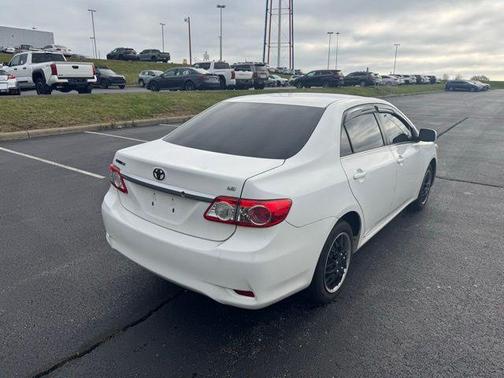 Super White 2013 Toyota Corolla LE