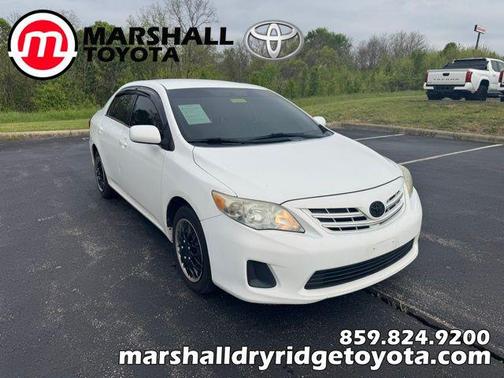 Super White 2013 Toyota Corolla LE