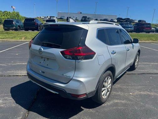 Brilliant Silver Metallic 2020 Nissan Rogue SV