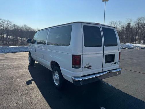 2011 Ford E350 Super Duty XLT