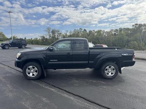 2014 Toyota Tacoma Base