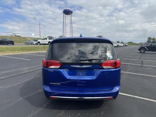 2018 Chrysler Pacifica Touring-L