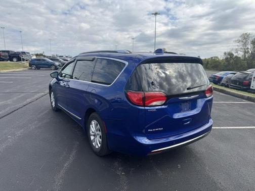 2018 Chrysler Pacifica Touring-L