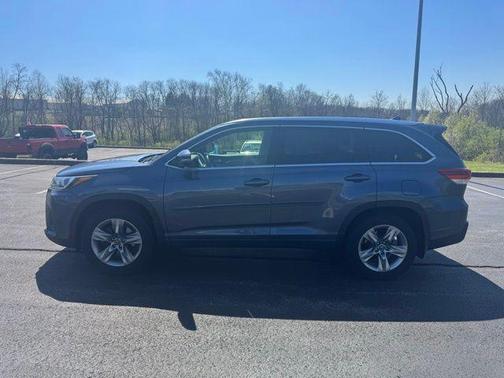 Shoreline Blue Pearl 2017 Toyota Highlander Limited