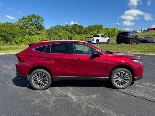 Ruby Flare Pearl 2024 Toyota Venza XLE