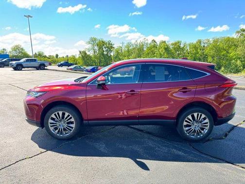 Ruby Flare Pearl 2024 Toyota Venza XLE