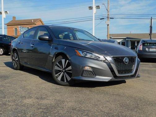 2022 Nissan Altima 2.5 SV