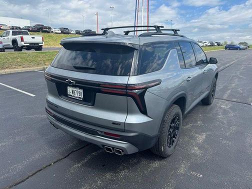 Sterling Gray Metallic 2025 Chevrolet Traverse AWD Z71
