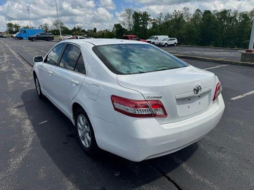 Super White 2011 Toyota Camry LE
