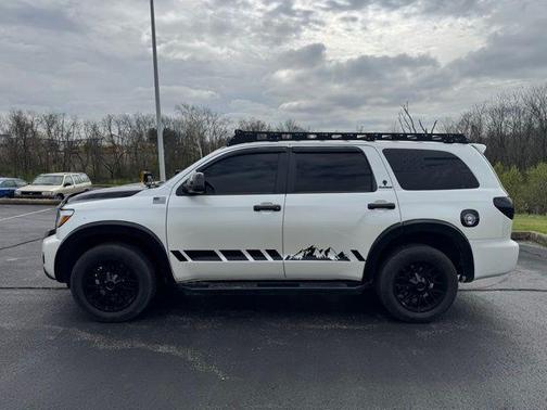 Blizzard Pearl 2018 Toyota Sequoia Platinum