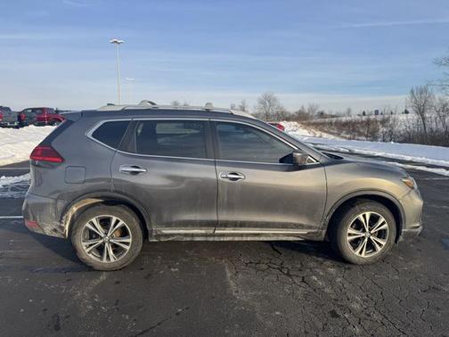 2017 Nissan Rogue SL