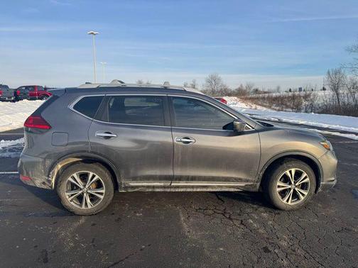 2017 Nissan Rogue SL