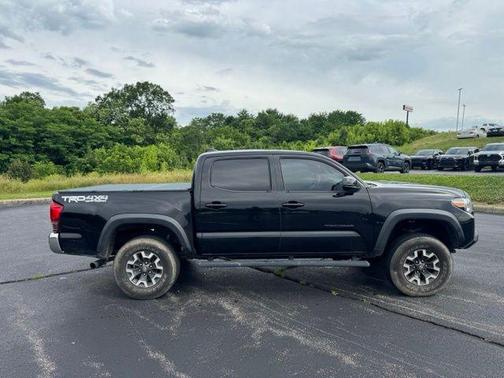 Black 2016 Toyota Tacoma TRD Off Road