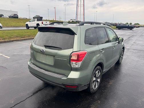 Jasmine Green Metallic 2018 Subaru Forester 2.5i Limited