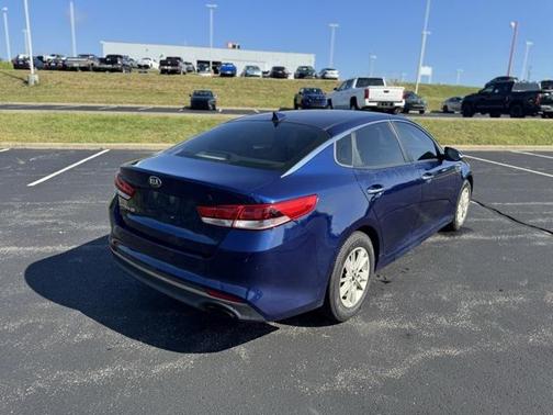2016 Kia Optima LX