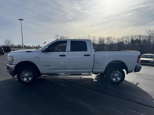 2020 RAM 2500 Tradesman Crew Cab 4X4 6'4' Box