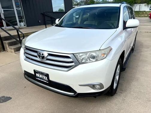 2012 Toyota Highlander SE