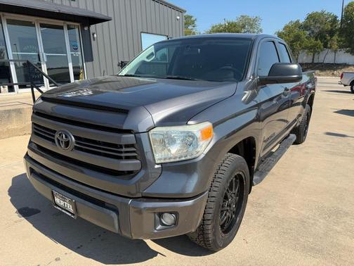 2014 Toyota Tundra SR5