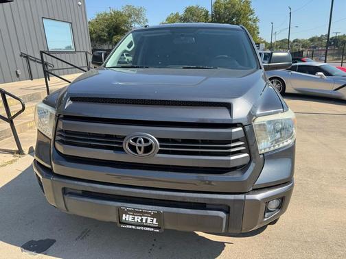 2014 Toyota Tundra SR5