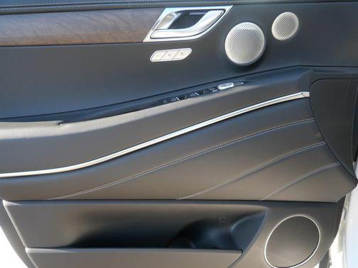 2026 Genesis GV80 2.5T