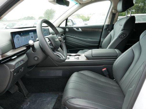 2026 Genesis GV80 2.5T
