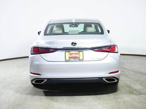 Silver Lining Metallic 2019 Lexus ES 350 Base