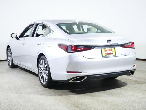 Silver Lining Metallic 2019 Lexus ES 350 Base