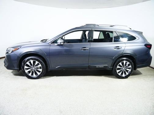 Magnetite Gray Metallic 2024 Subaru Outback Touring XT
