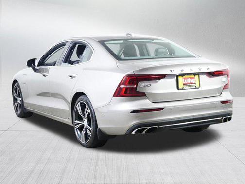 2021 Volvo S60 Recharge Plug-In Hybrid T8 Inscription