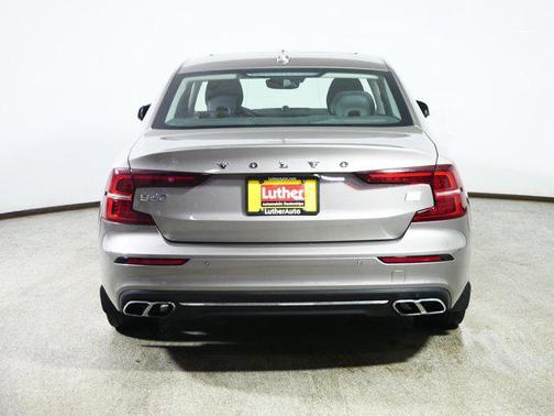 2021 Volvo S60 Recharge Plug-In Hybrid T8 Inscription