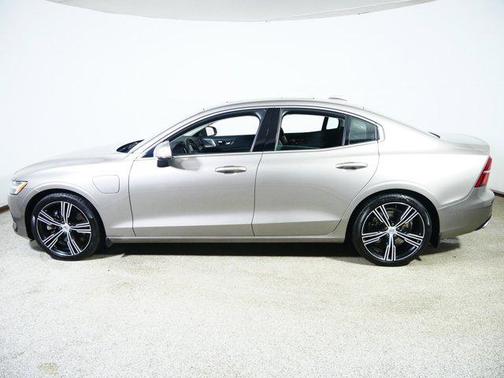 2021 Volvo S60 Recharge Plug-In Hybrid T8 Inscription